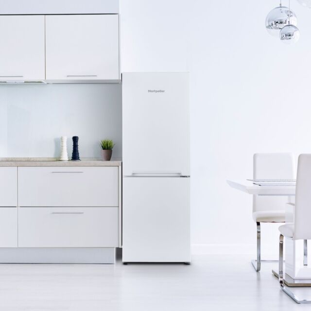 Montpellier MFF155EW Frost Free Fridge Freezer In White