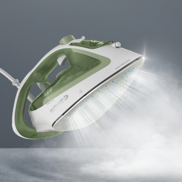 Tefal FV5781 Easygliss Eco Steam Iron